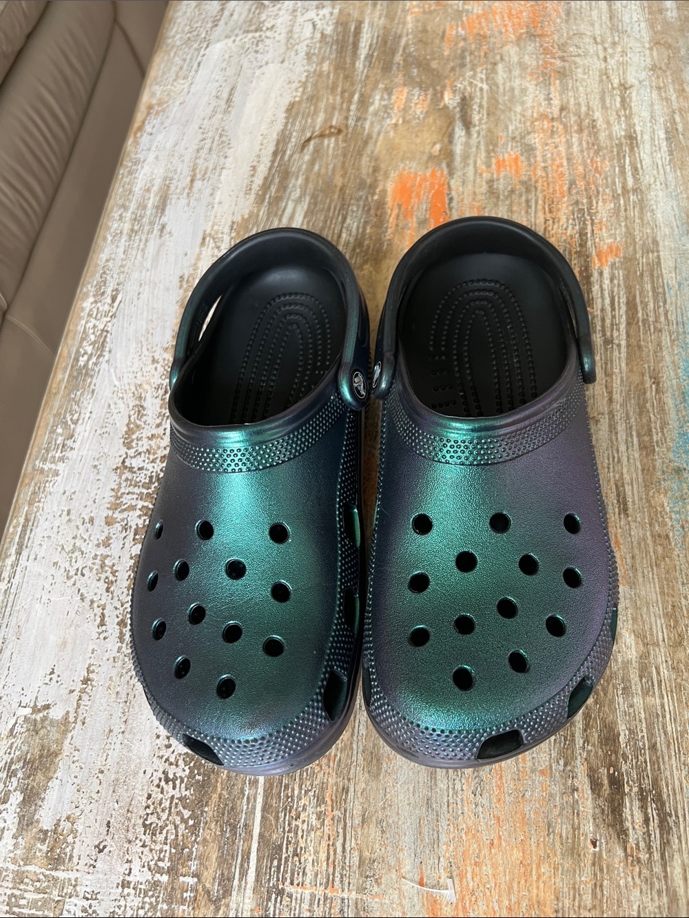 Classic Men’s Women’s Crocs Iridescent Slip-On Clogs Size 11 W 9 M